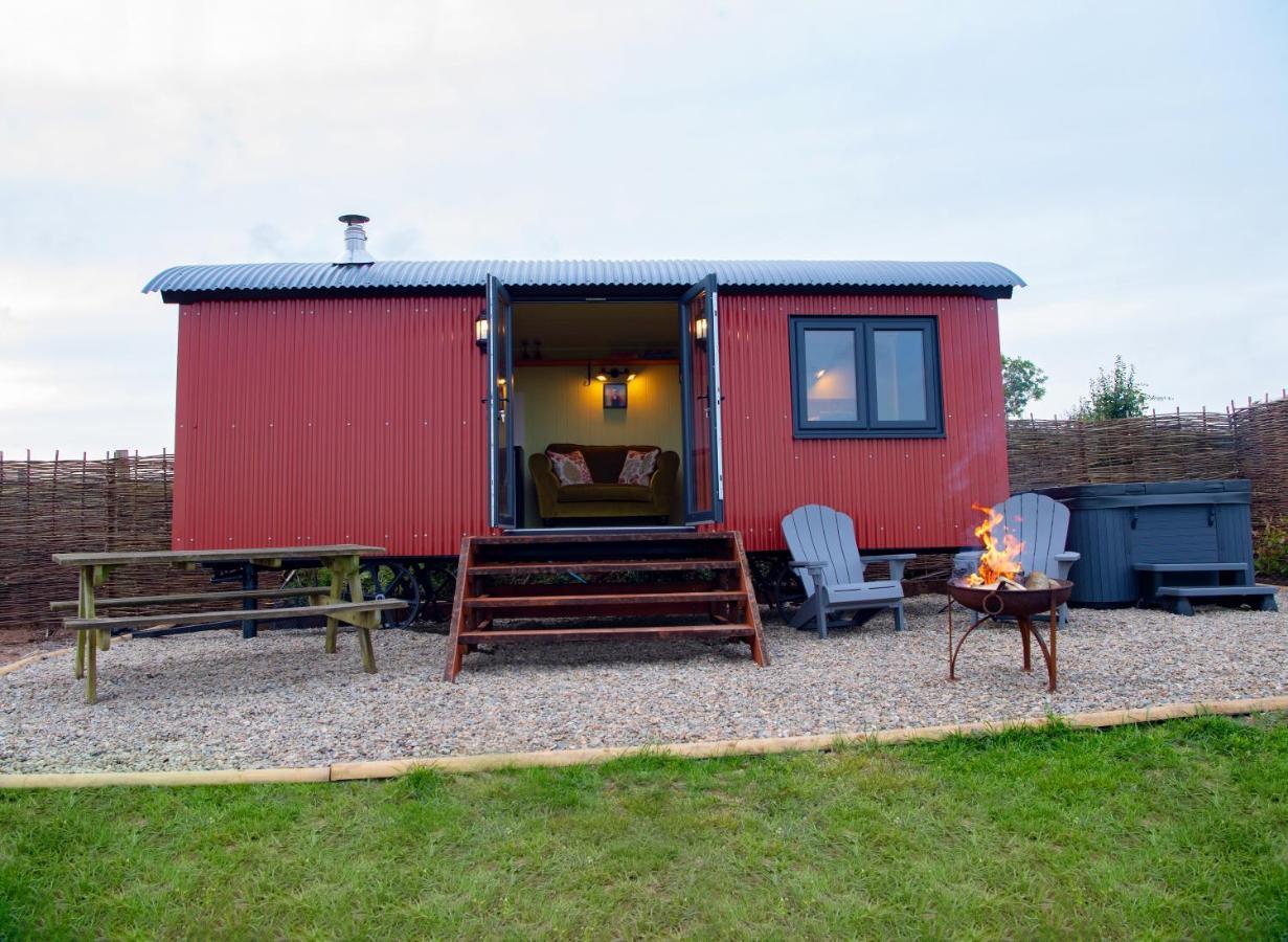 The Gambo Shepherd'S Hut Kidwelly ภายนอก รูปภาพ