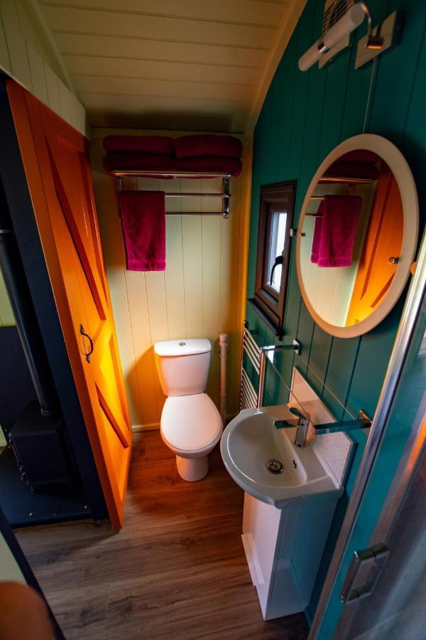 The Gambo Shepherd'S Hut Kidwelly ภายนอก รูปภาพ