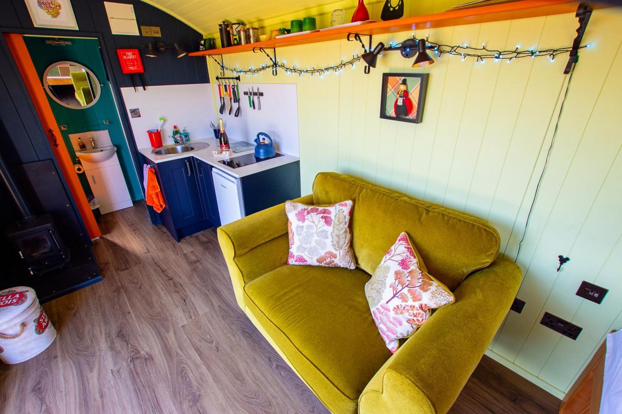 The Gambo Shepherd'S Hut Kidwelly ภายนอก รูปภาพ